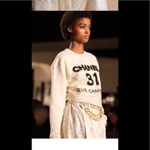 Chanel sweatshirt